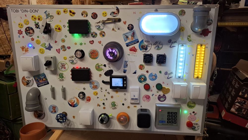 Tablica sensoryczna manipulacyjna