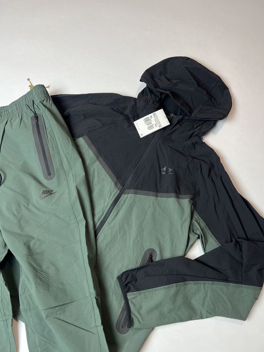Костюм Nike Tech Woven костюм нейлоновий найк теч