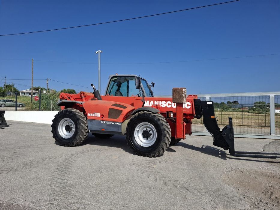 Manitou telescópico com matrícula