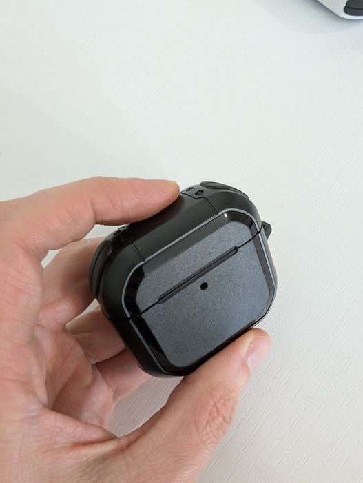 Противоударный чехол airpods 4
