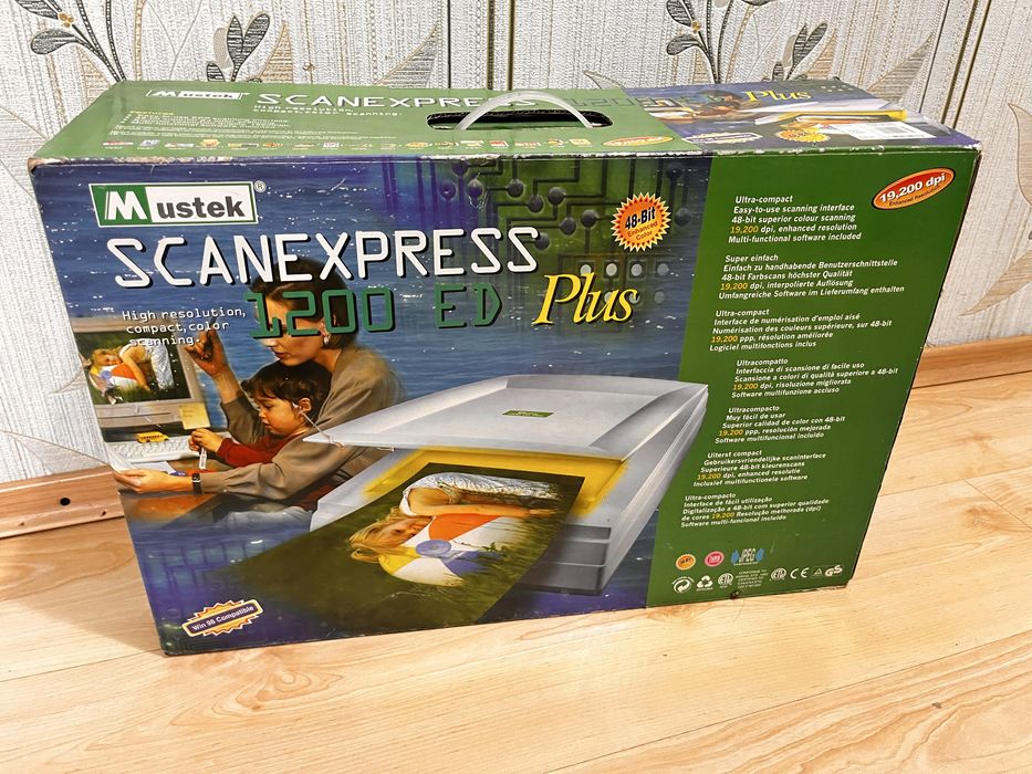 Skaner Mustek 1200 ED plus karton vintage port równoległy