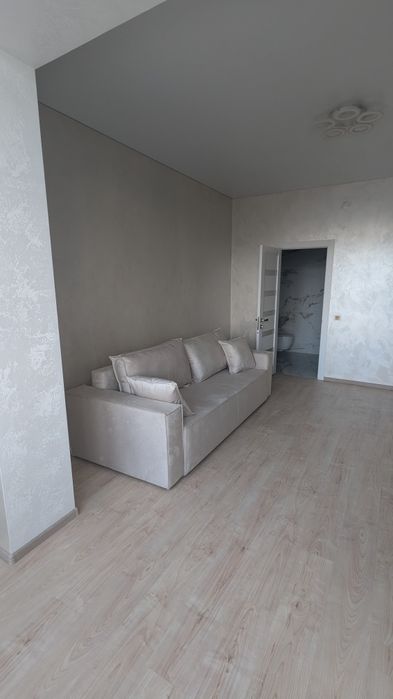 Довгострокова оренда житла в новобудові Минай 2 кімн.квартира.