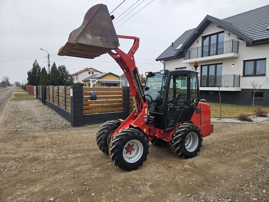 Usługi miniładowarka Bobcat Weidemann wywóz gruzu obornika ziemi