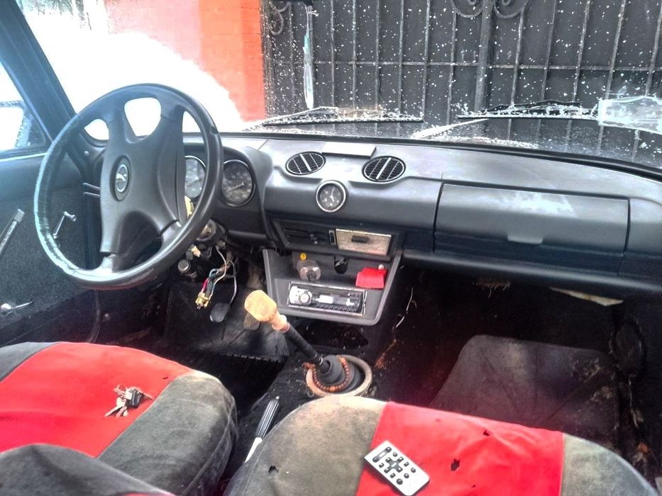 Продам ВАЗ 2103.