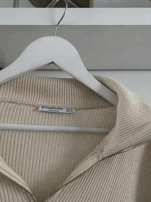 Sweterek lekki wiosenny beżowy