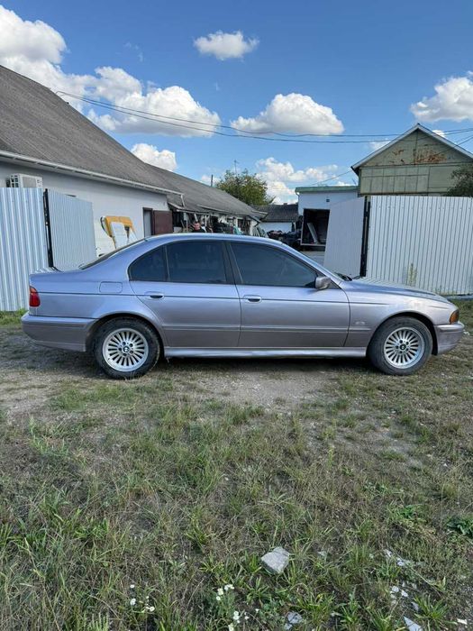 Продам BMW E39 2.8  1998 року