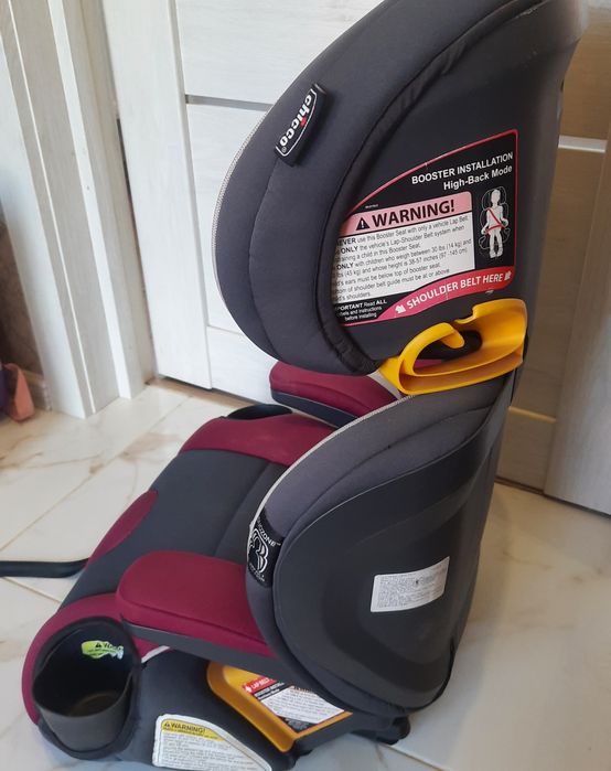 Автокрісло-бустер 2 в 1 Chicco з Izofix