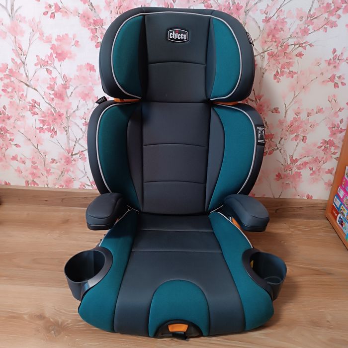 Автокресло-бустер Chicco KidFit