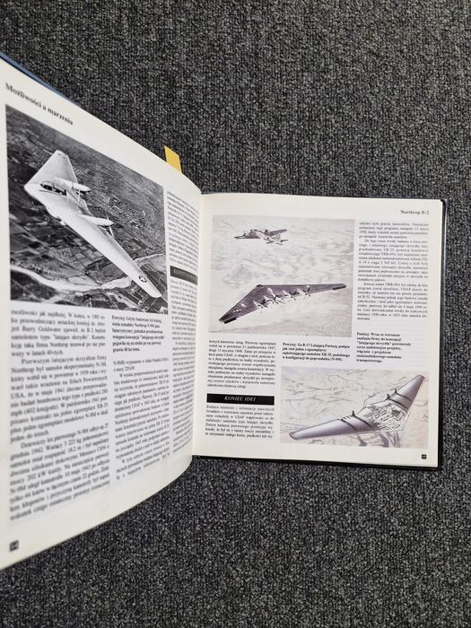 8870. "Słynne samoloty Northrop B2 bomber" D.Richardson