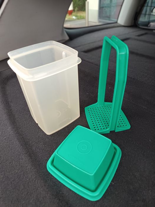 Tupperware azeitonas/ tremoços