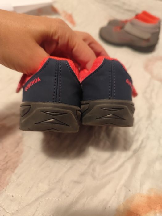 W bardzo dobrym stanie, półbuty Quechua w rozm 27. Decathlon