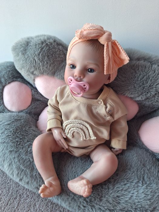 Lalka jak żywe dziecko reborn piękna NOWA duża 48 cm ubrana jak na zdj