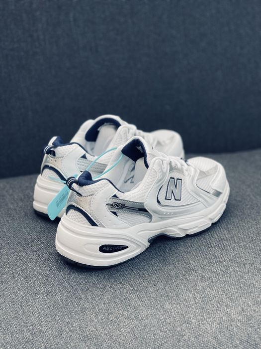 New Balance 530 Classic Silver класичні