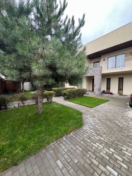 Продаётся современный капитальный дом в начале Обуховки лес река