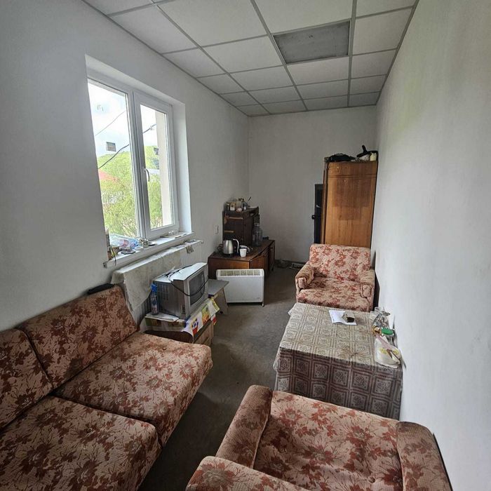 Продам базу в смт Міжгірʼя під базу відпочинку