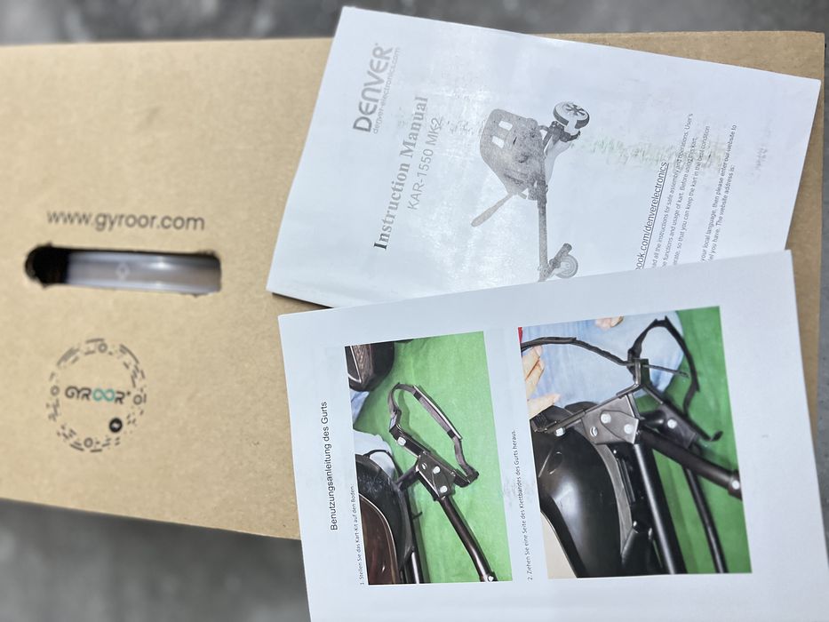 Hoverboard GYROOR LED 6.5' Preto com cadeira Denver Kart 1550