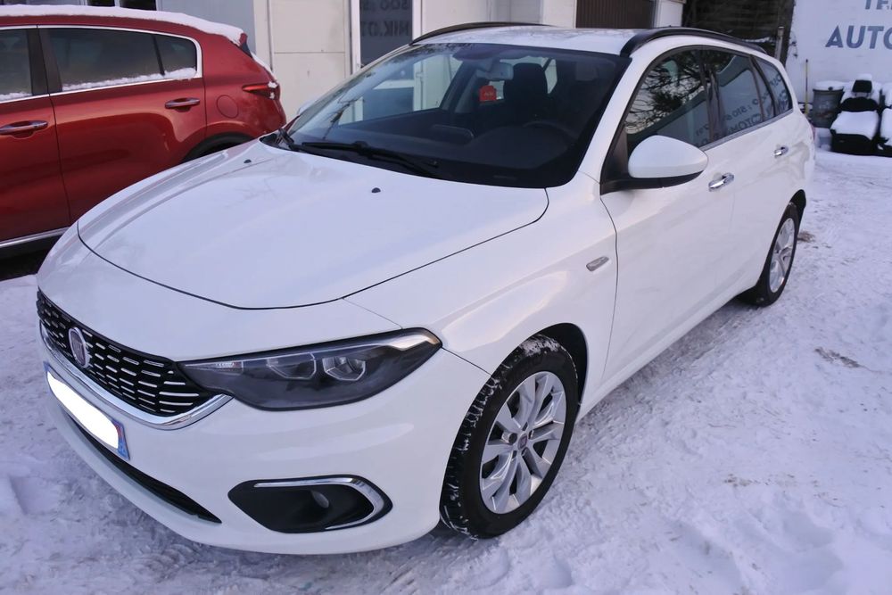 Fiat Tipo 1.4T 120KM+FABRYCZNY LPG* LIFT* Ledy* Navi* Czujniki cof* Klimatronik
