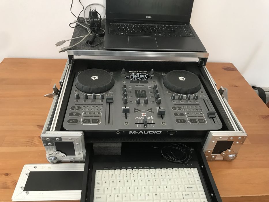 M-Audio Torq Xponent + flight case Odyssey – stan idealny, jak nowy!