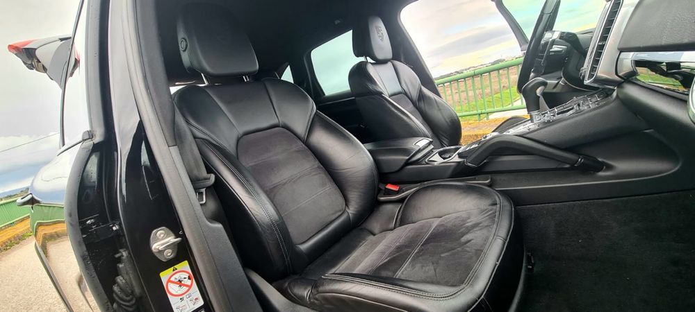 Porsche Cayenne — fotografia 8