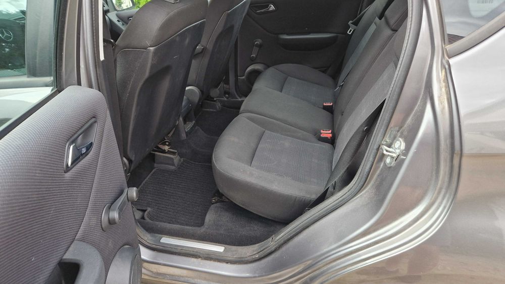 Mercedes A180 2010r