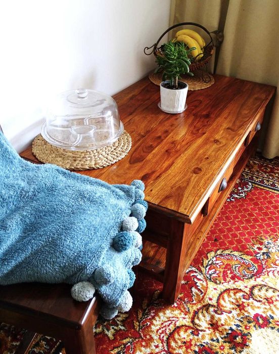 Ława / stolik kawowy z drewna egzotycznego z AlmiDecor w bdb. stanie!