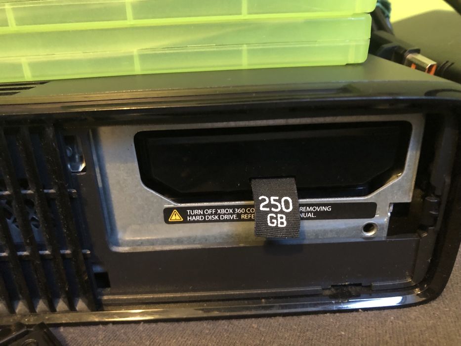 Konsola Xbox 360 pad kinect gry