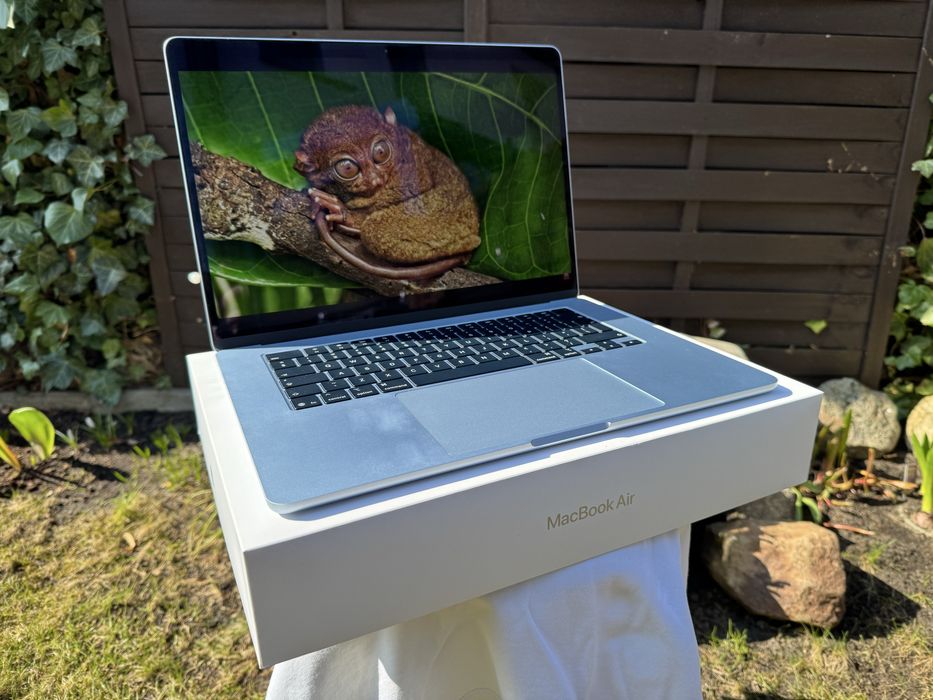 MacBook Air M4 15 cali 16/256 gwarancja jak nowy darmowa dostawa