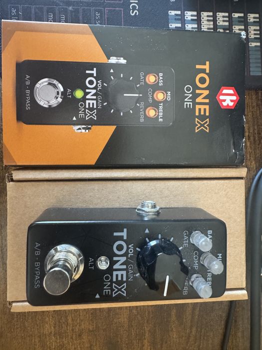 IK Multimedia TONEX One – Pedal de Amp Modeling (Como Novo)