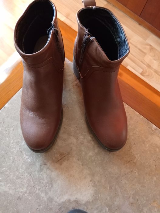 Botas em pele senhora