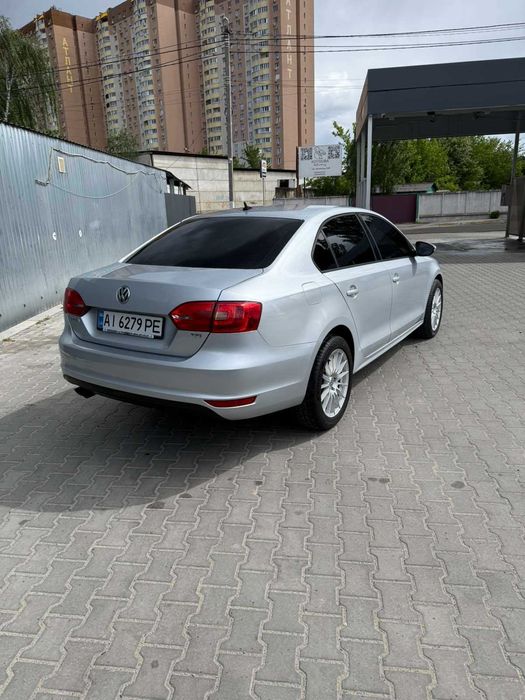Volkswagen Jetta 2011
