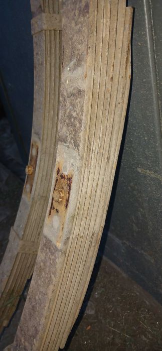 Ресори москвич,ресори