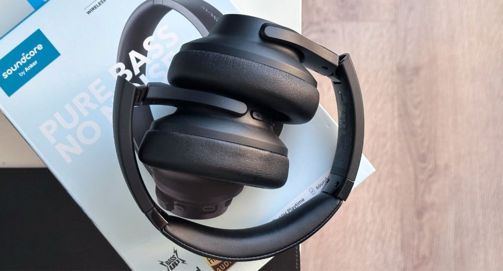 Бездротові навушники Anker SoundCore Q20i Black