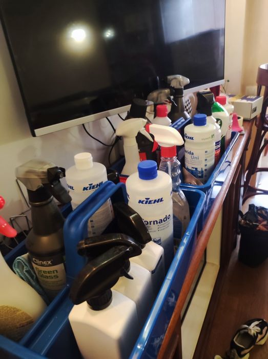 Прибирання квартир, миття вікон