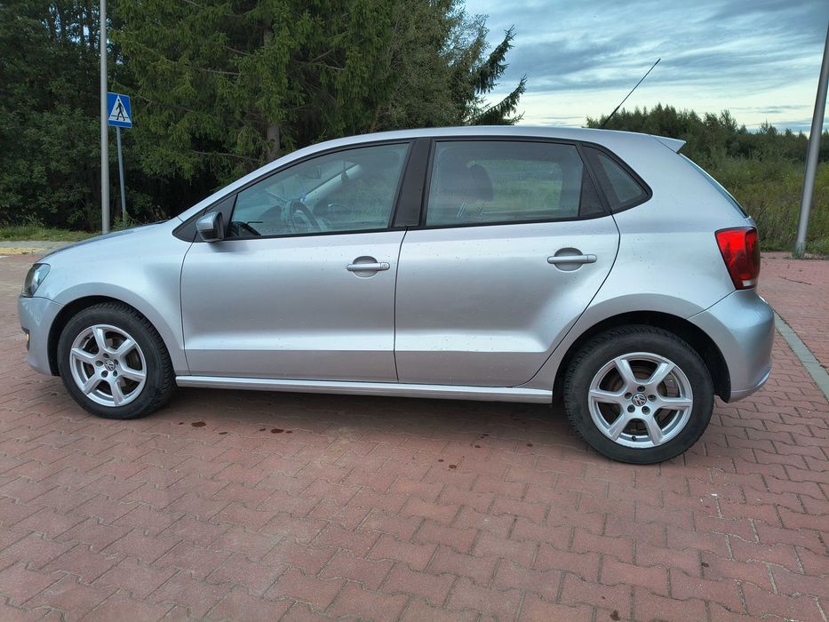 polo 1.2 benzyna alufelgi światła do jazdy dziennej