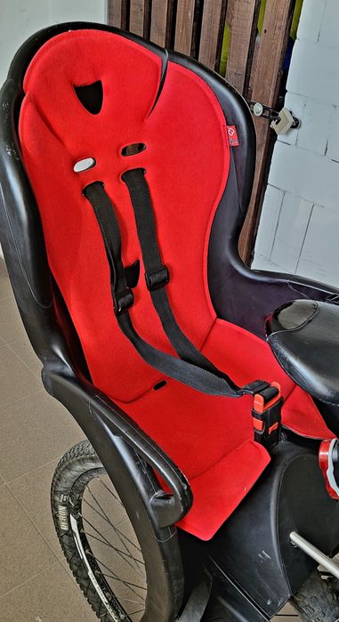 Fotelik rowerowy Hamax – montowany na ramę