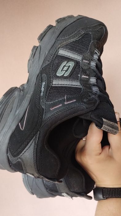 Кросівки Skechers 44+шкарпетки у подарунок