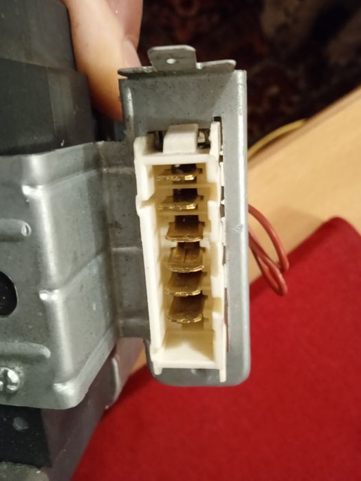 Двигатель от стиральной машины Candy