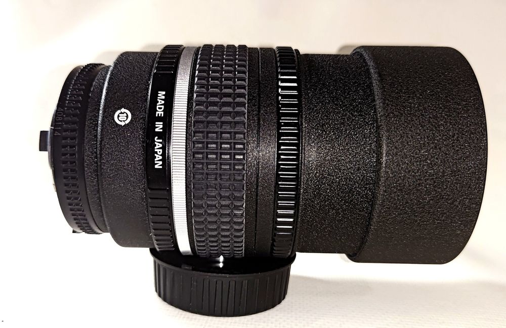 Nikon AF DC-Nikkor 105mm 1:2 D Defocus Image Control