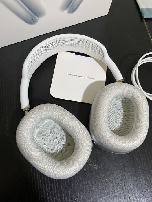 Air Pods Pro Max Brancos (Preço Negociavel)
