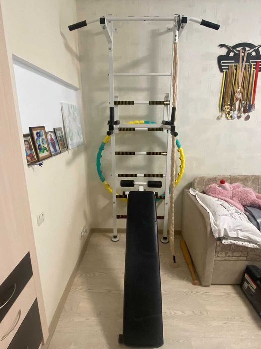 Продам спортивный уголок!