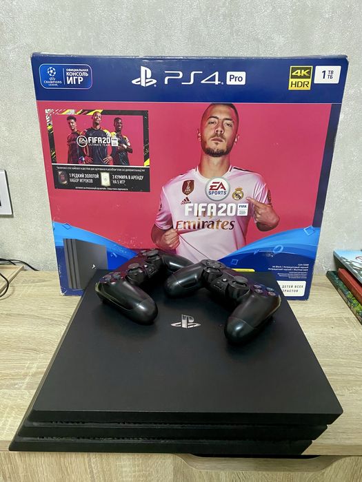Sony PlayStation 4 PRO на 1 тб