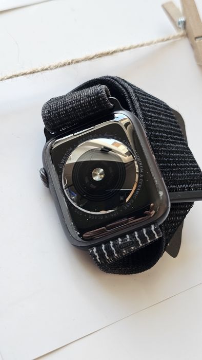 Apple Watch Series 4 GPS + Cellular
