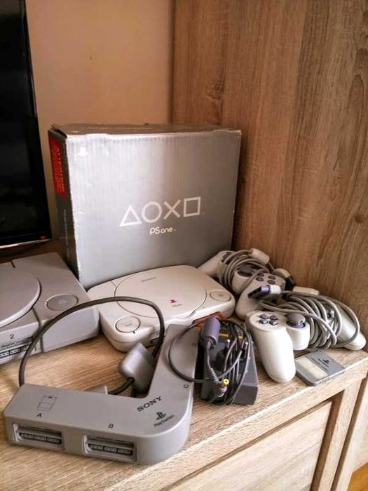 Zestaw konsol Sony PlayStation one Sony Ericsson Xperia Play