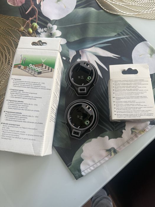 Programator gardena 1242  i 3 moduly sterujace zaworami 1250-20