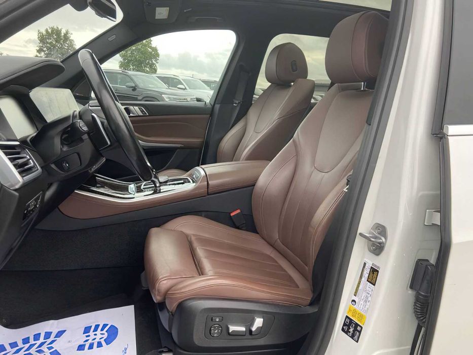 BMW X5 xDrive40i      2020