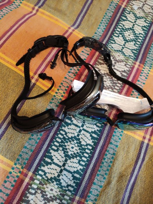 Очки для плавания новые