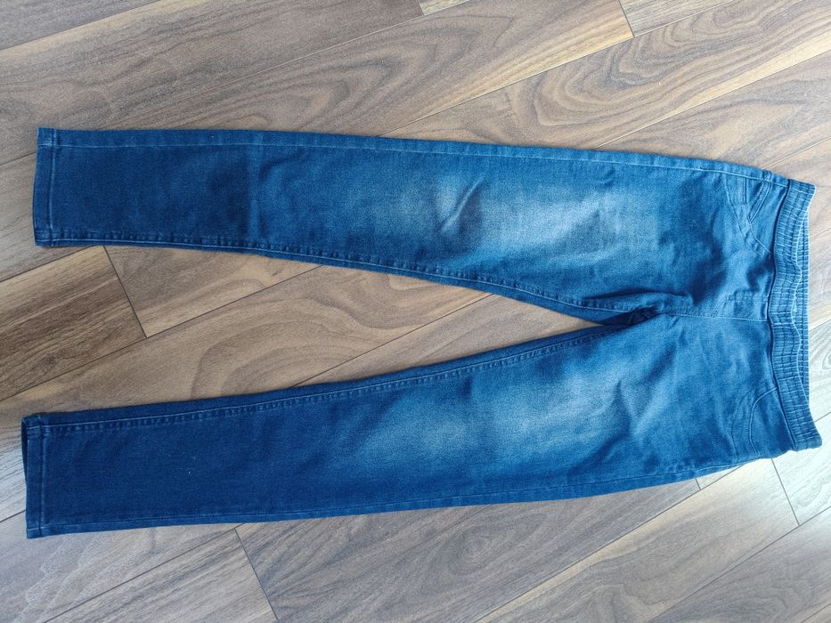 Spodnie jeansowe damskie