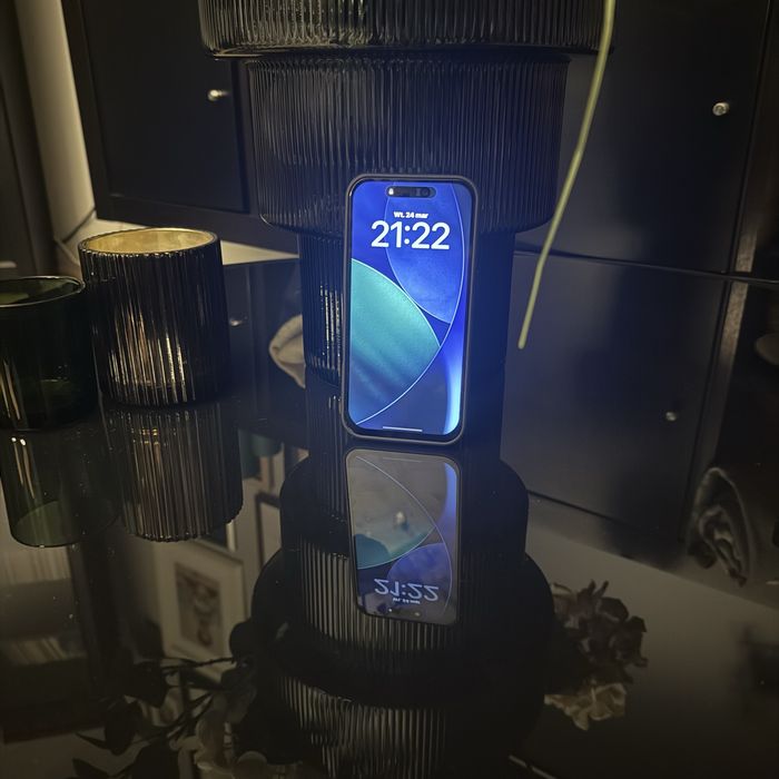 Iphone 15 pro ładny stan