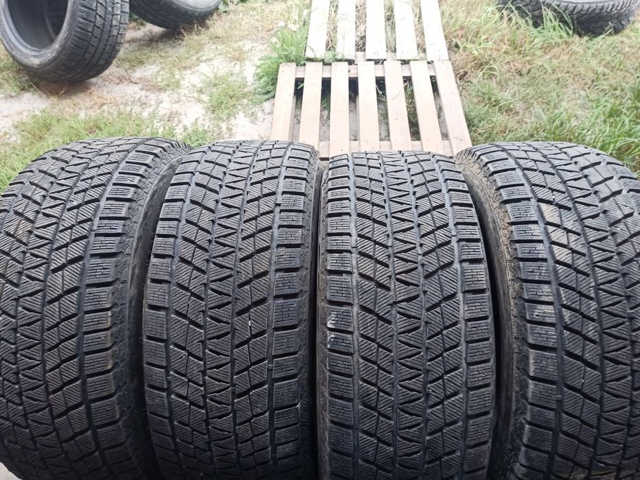 Зимние шины 285/60 R18 Habilead RW501