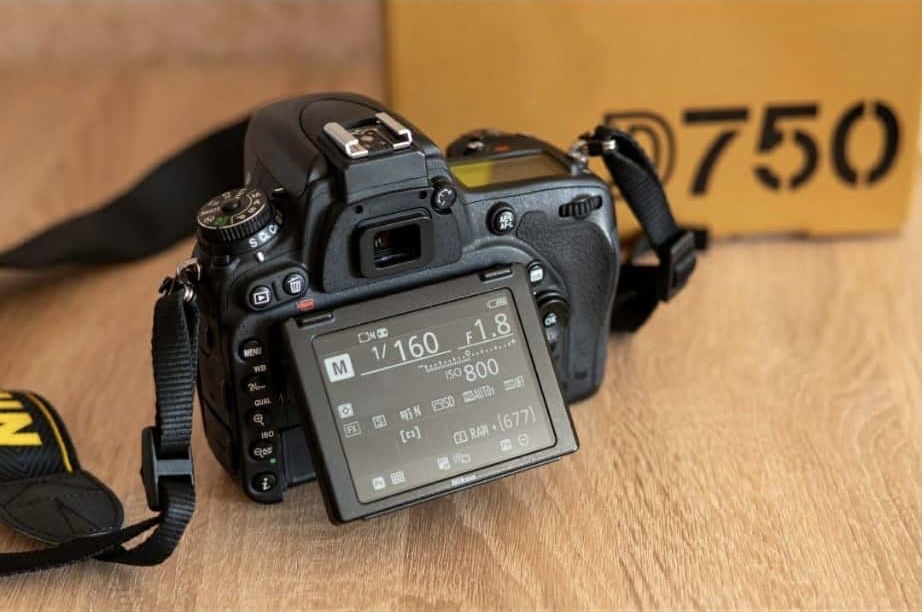 Камера Nikon D750 body